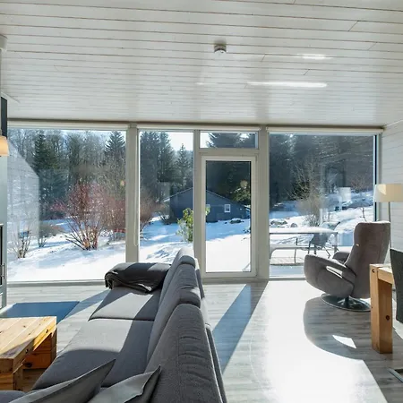 2 Bis 4 Personen Mit Aussensauna F1h1 * Ruhla