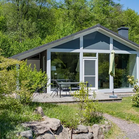 2 Bis 4 Personen F1h1